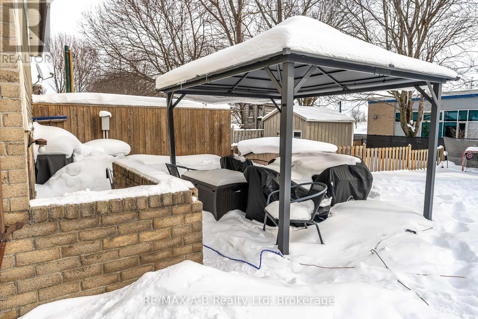 35 Maxwell Street, St. Marys, Ontario  N4X 1B3 - Photo 32 - X12775074