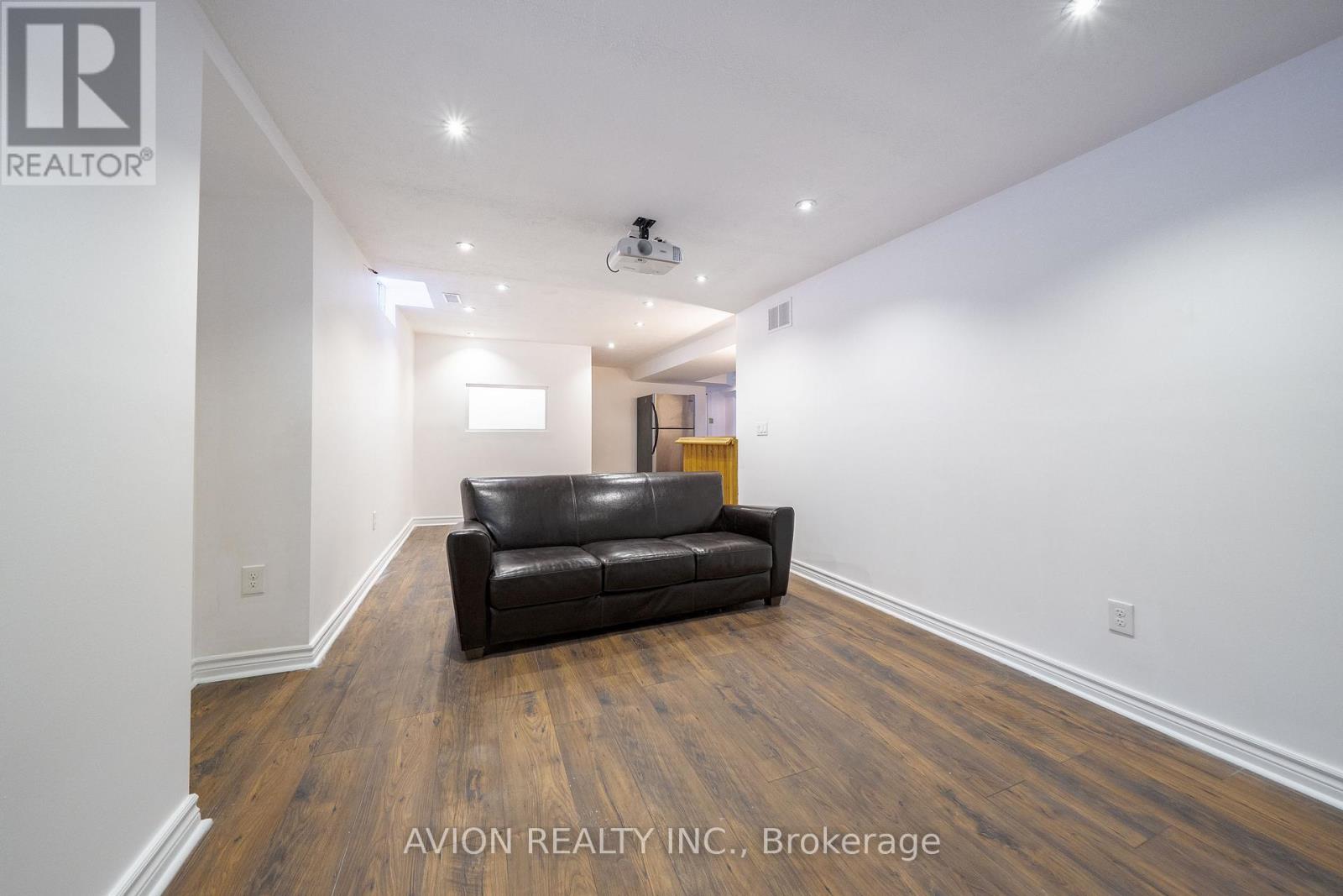 90 Penny Crescent, Markham, Ontario  L3P 5X6 - Photo 39 - N12776104