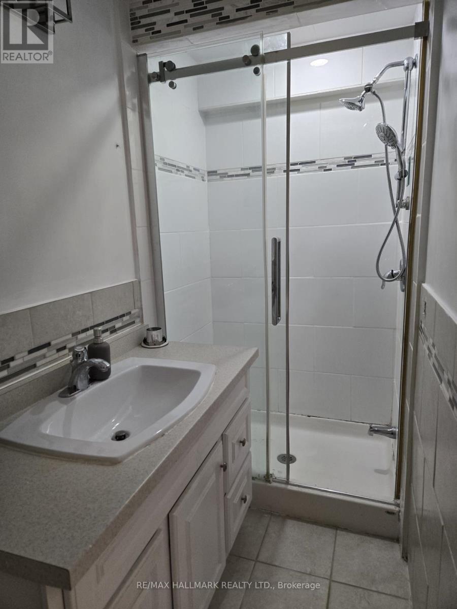 2 Lady Loretta Lane, Vaughan, Ontario  L6A 4G3 - Photo 9 - N12776168