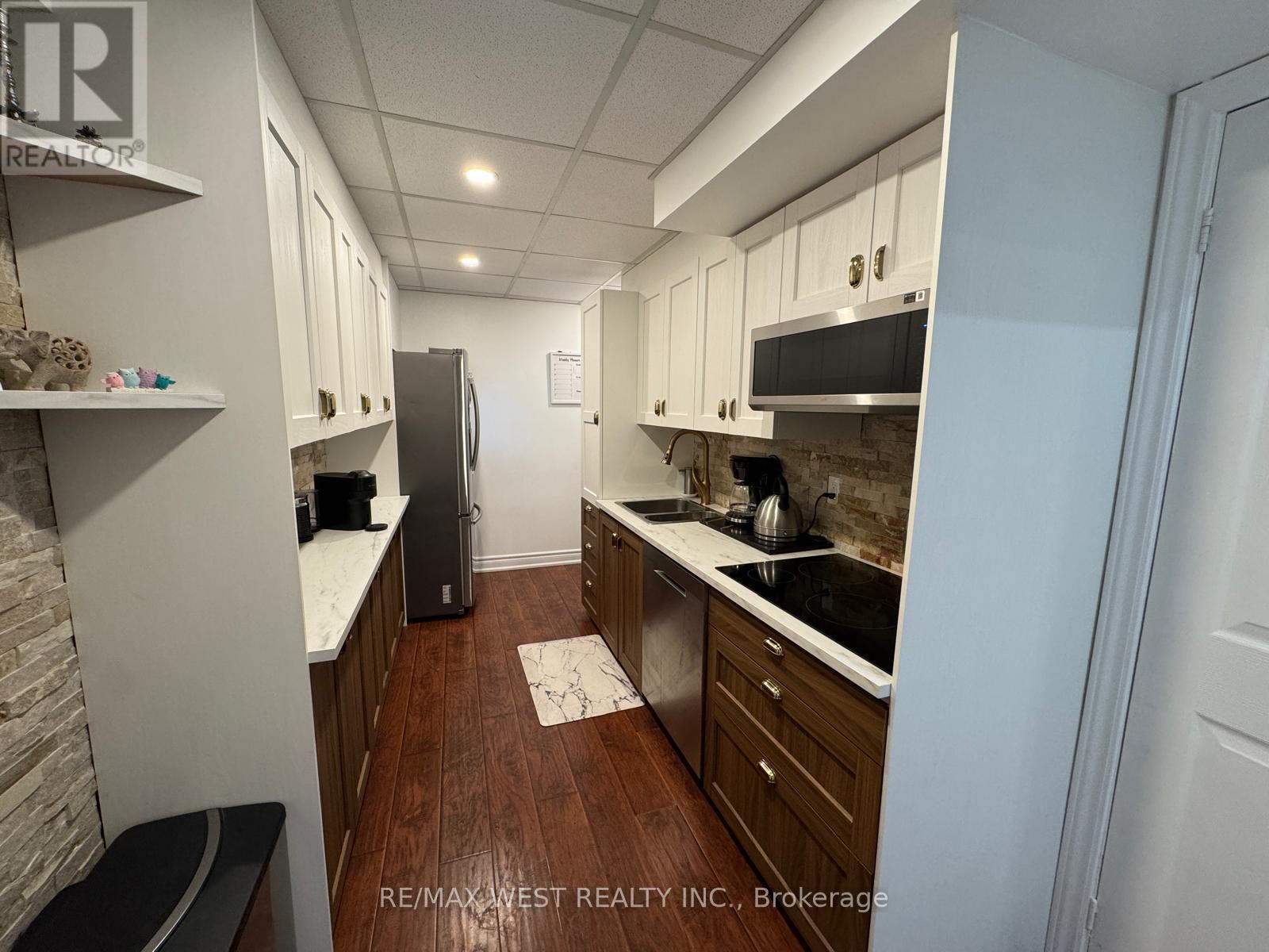 43 Clover Avenue, Barrie, Ontario  L4N 5E2 - Photo 14 - S12776048