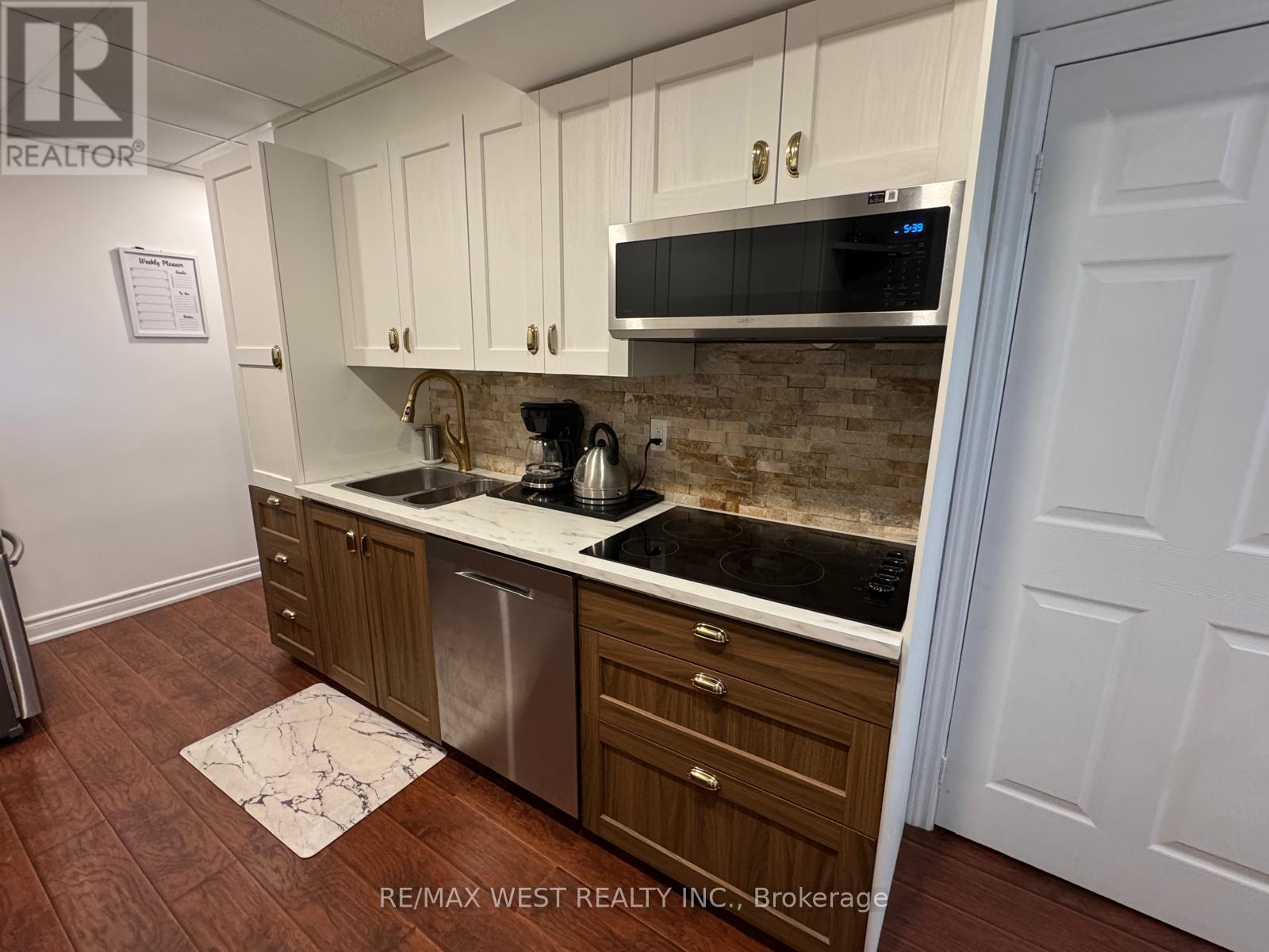 43 Clover Avenue, Barrie, Ontario  L4N 5E2 - Photo 15 - S12776048