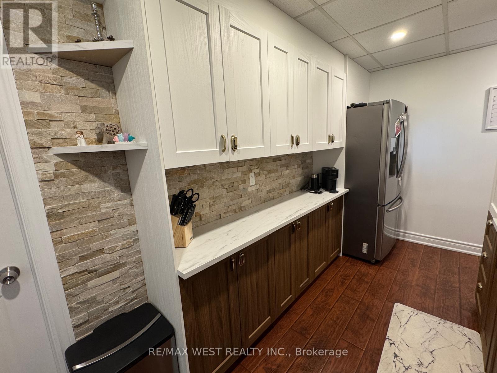 43 Clover Avenue, Barrie, Ontario  L4N 5E2 - Photo 18 - S12776048