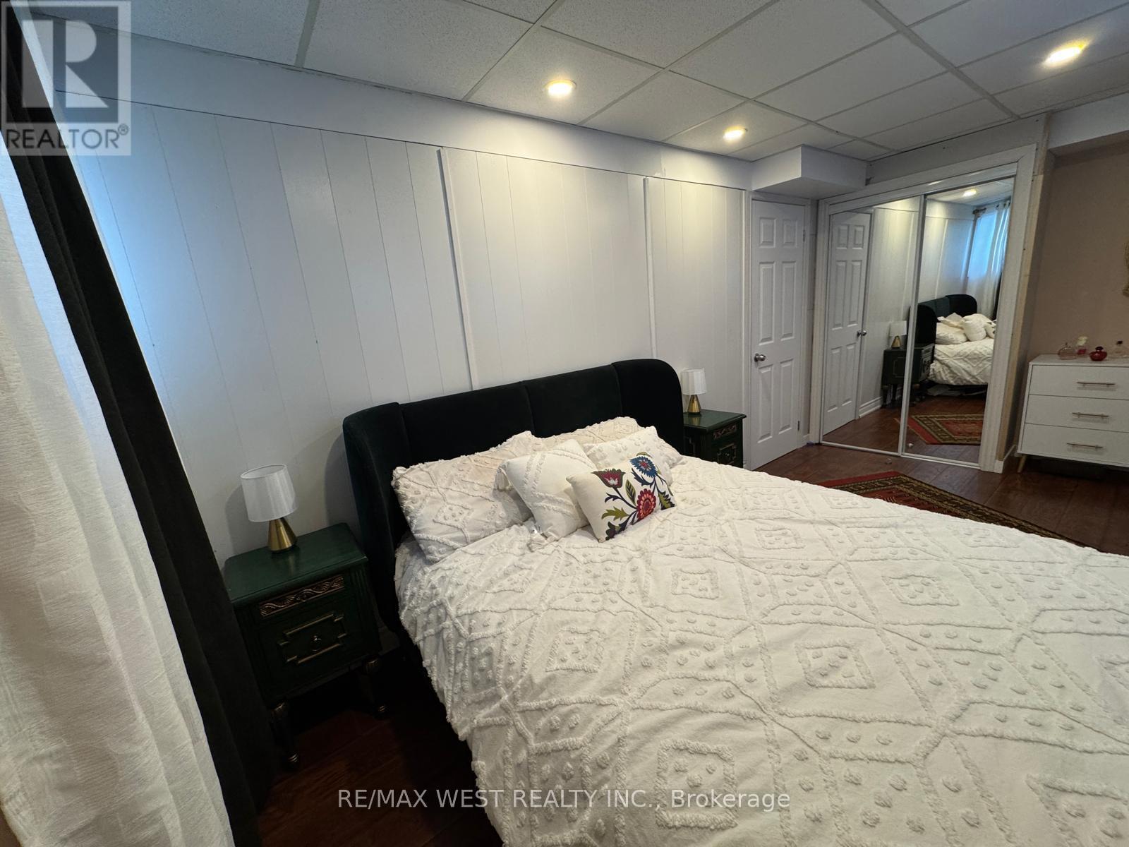 43 Clover Avenue, Barrie, Ontario  L4N 5E2 - Photo 21 - S12776048