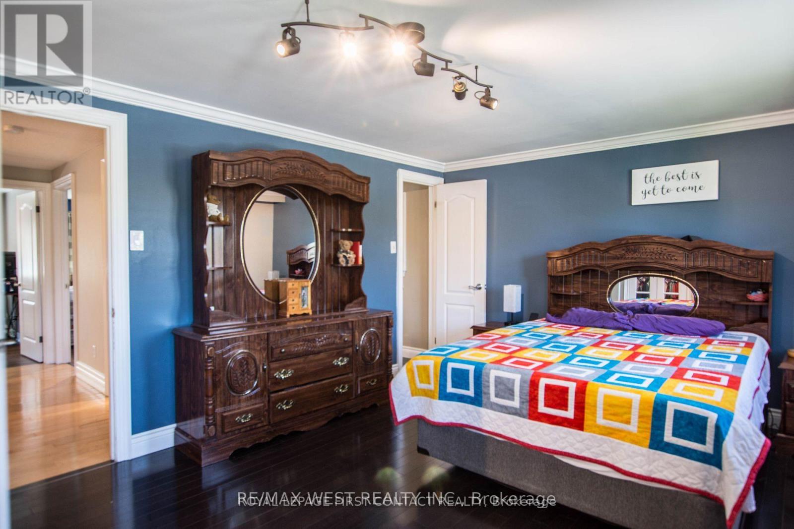 43 Clover Avenue, Barrie, Ontario  L4N 5E2 - Photo 7 - S12776048