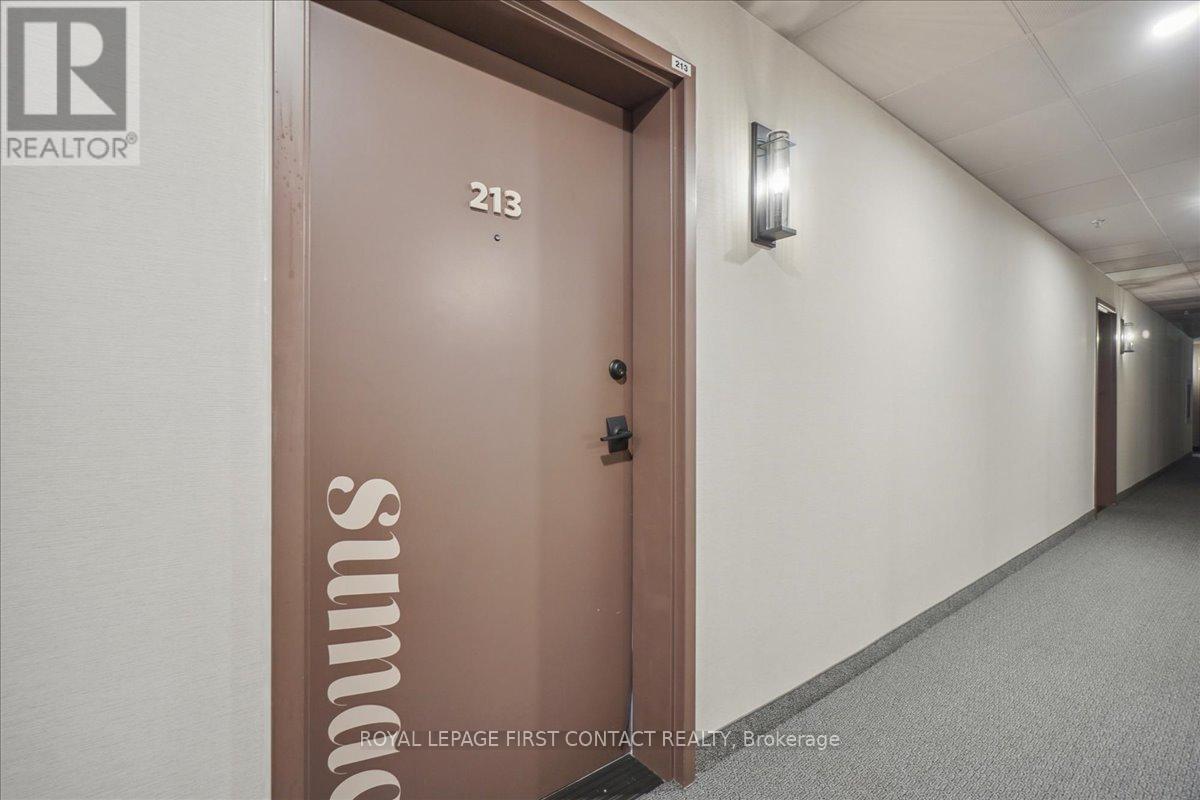 213 - 4 Spice Way, Barrie, Ontario  L9J 0M2 - Photo 8 - S12776220