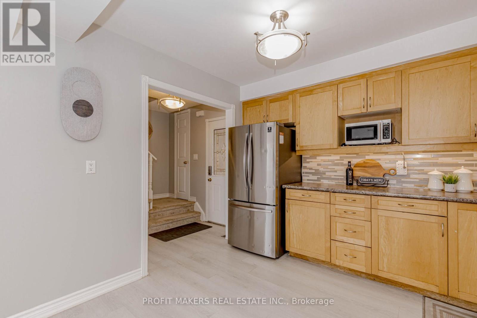 35 Letty Avenue, Brampton, Ontario  L6Y 4T3 - Photo 8 - W12726854