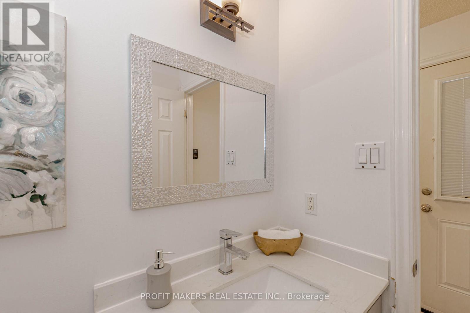 68 Cutters Crescent, Brampton, Ontario  L6Y 4J9 - Photo 12 - W12738284