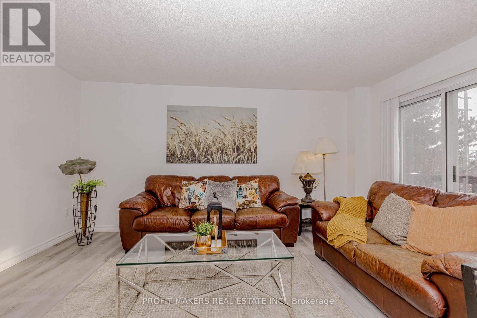 68 Cutters Crescent, Brampton, Ontario  L6Y 4J9 - Photo 5 - W12738284