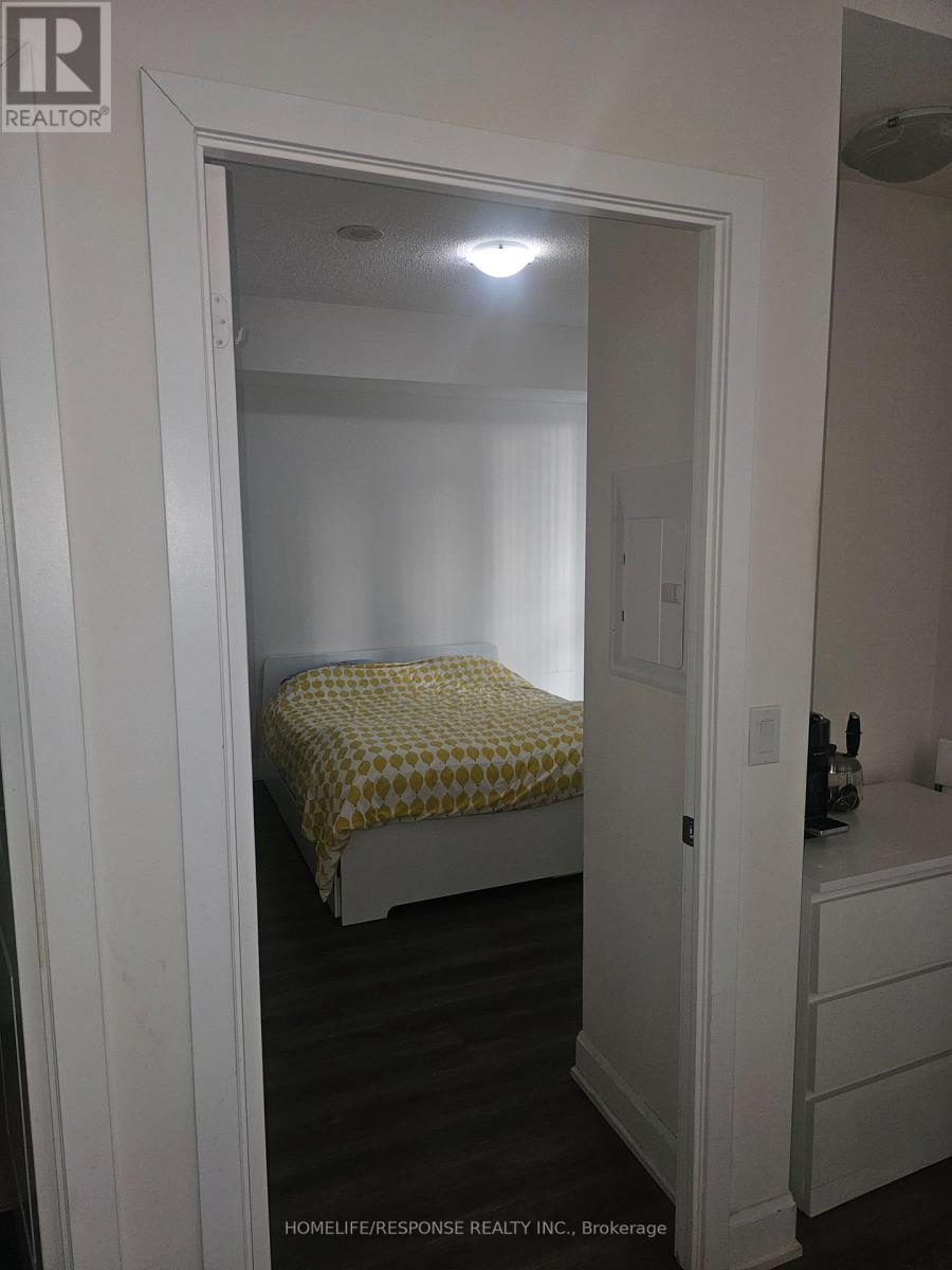 901 - 33 Shore Breeze Drive, Toronto, Ontario  M8V 0G1 - Photo 7 - W12776068