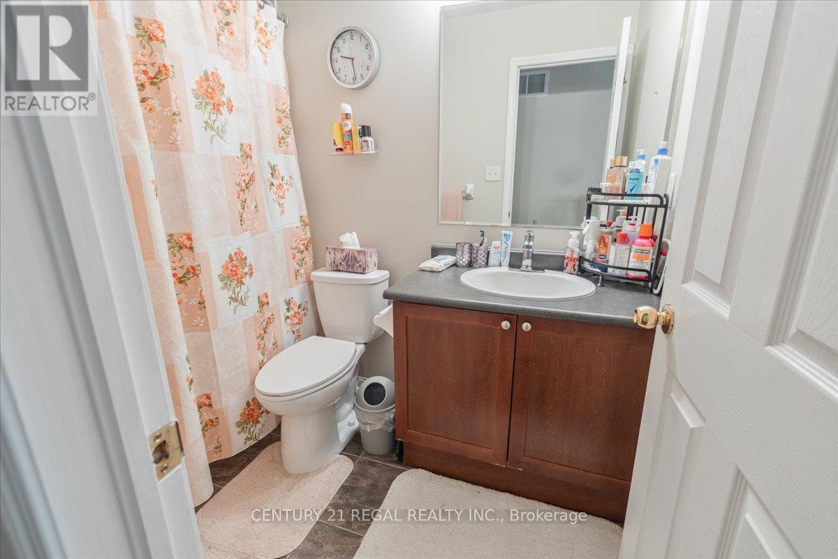 4 Parisian Road, Brampton, Ontario  L6P 2S8 - Photo 16 - W12776074