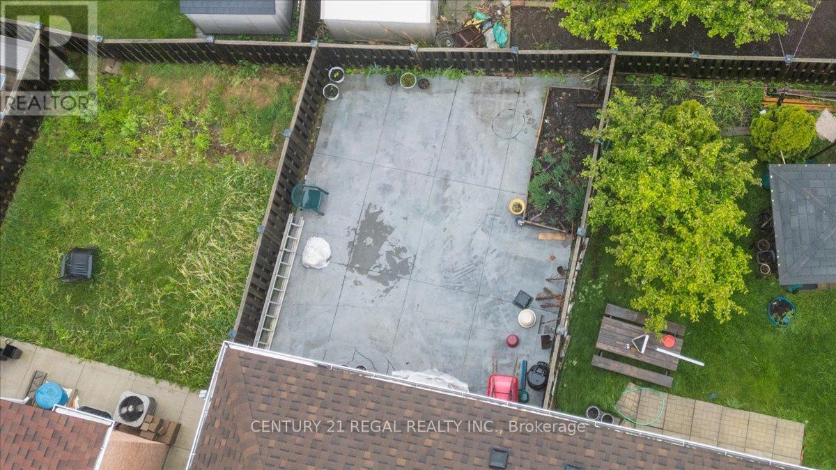 4 Parisian Road, Brampton, Ontario  L6P 2S8 - Photo 27 - W12776074