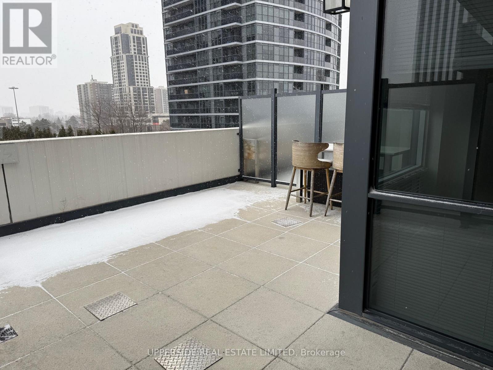 731 - 26 Gibbs Road, Toronto, Ontario  M9B 0E3 - Photo 13 - W12776100
