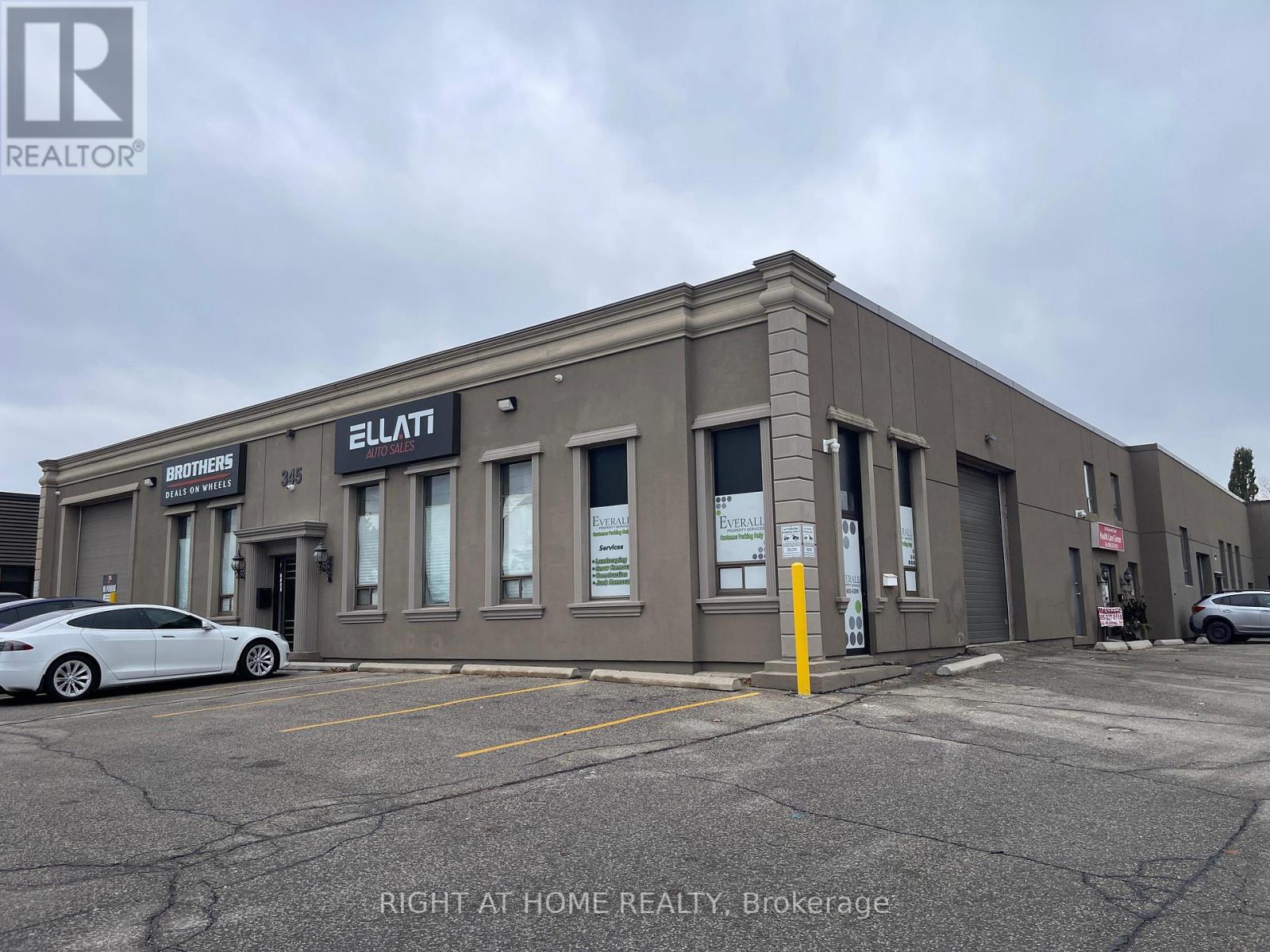 4A - 345 WYECROFT ROAD, Oakville, Ontario