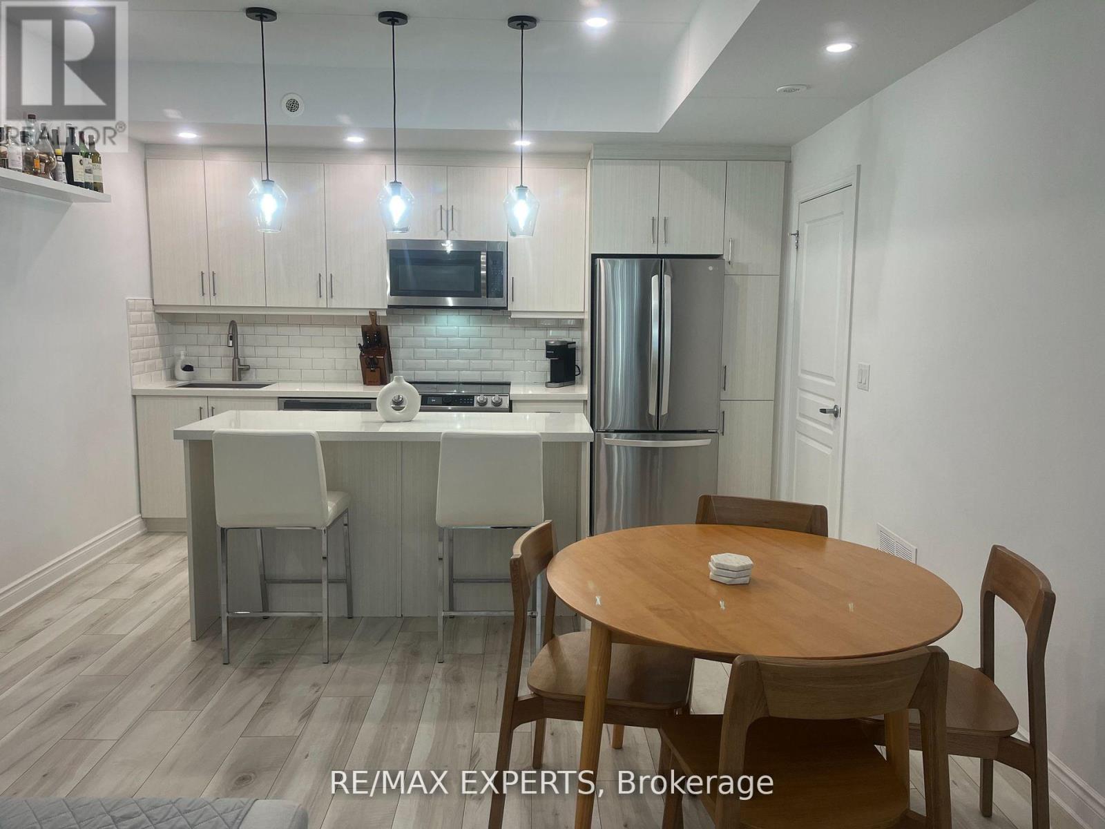 23 - 130 Long Branch Avenue, Toronto, Ontario  M8W 1N6 - Photo 5 - W12776126