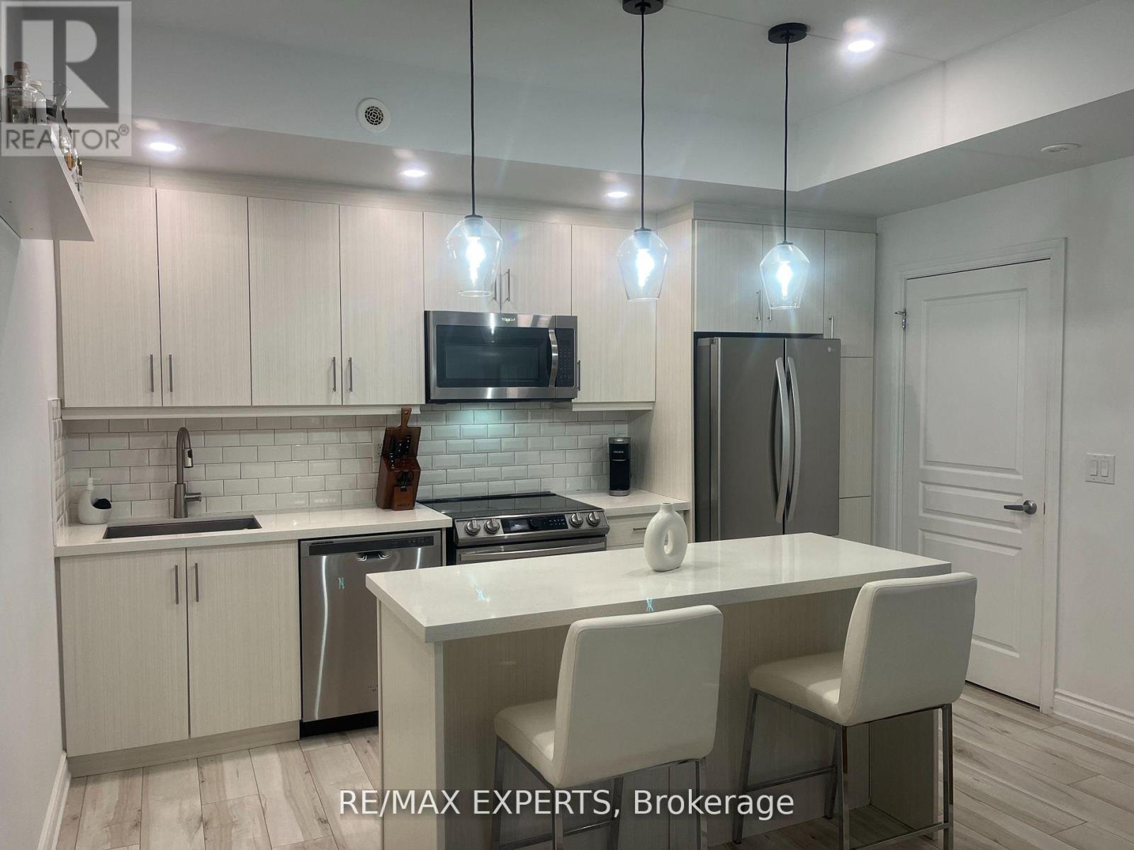 23 - 130 Long Branch Avenue, Toronto, Ontario  M8W 1N6 - Photo 7 - W12776126