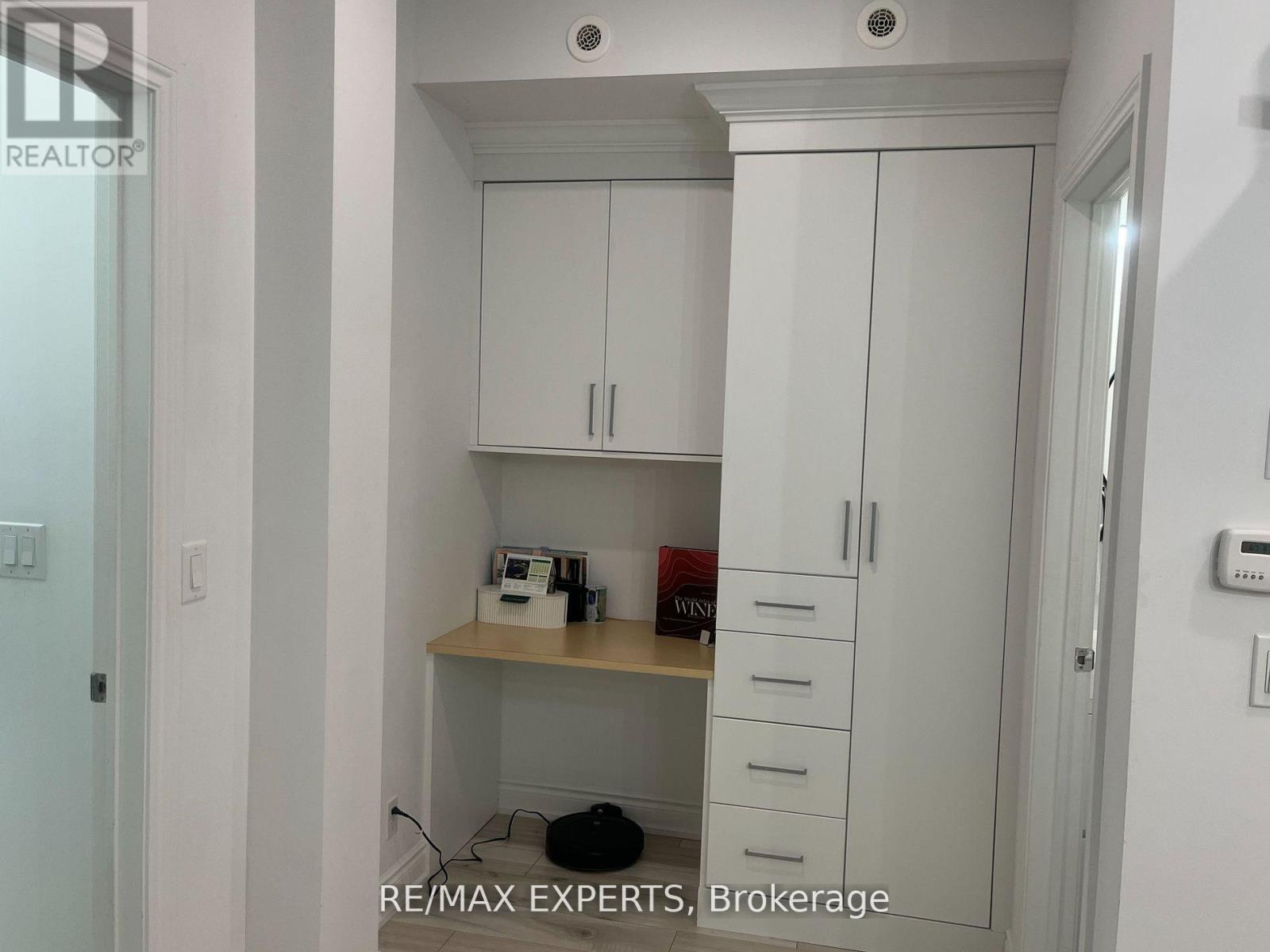 23 - 130 Long Branch Avenue, Toronto, Ontario  M8W 1N6 - Photo 9 - W12776126