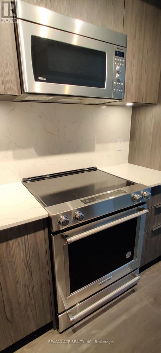 6 - 30 Samuel Wood Way, Toronto, Ontario  M9B 0C9 - Photo 8 - W12776148