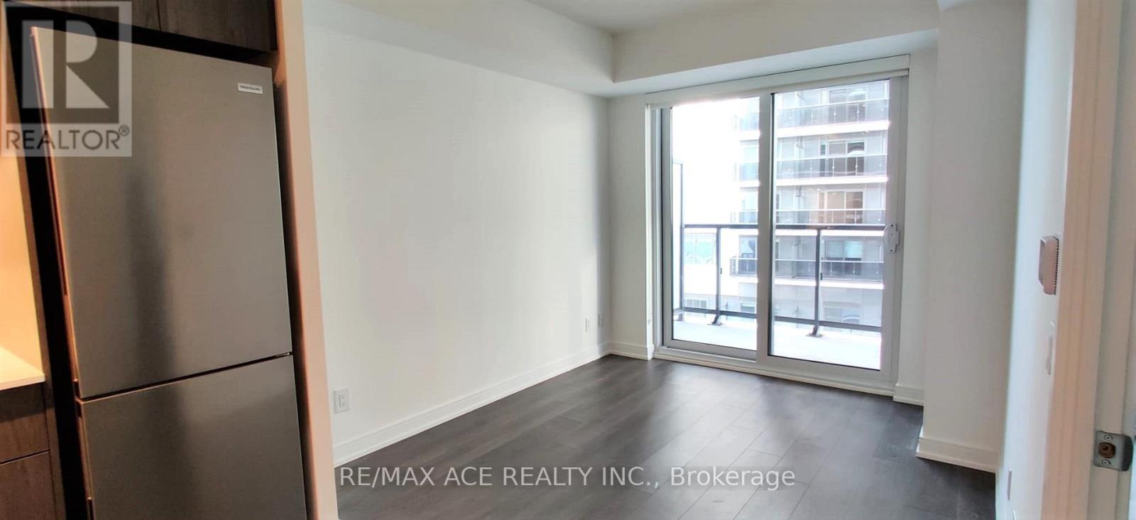 6 - 30 Samuel Wood Way, Toronto, Ontario  M9B 0C9 - Photo 9 - W12776148