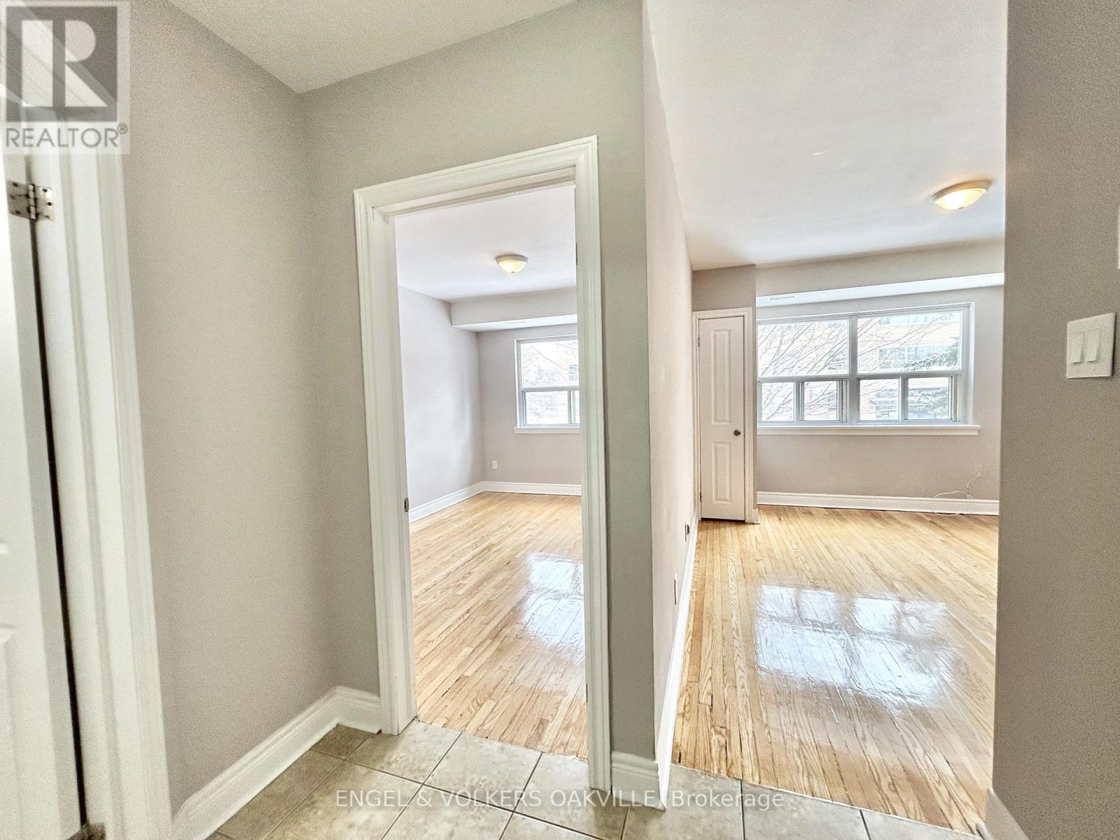 10 - 90 Twenty Fifth Street, Toronto, Ontario  M8V 3P9 - Photo 2 - W12776152