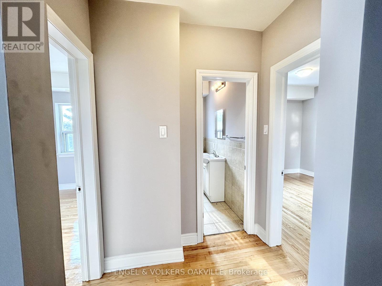 8 - 100 Twenty Fifth Street, Toronto, Ontario  M8V 3P9 - Photo 3 - W12776154