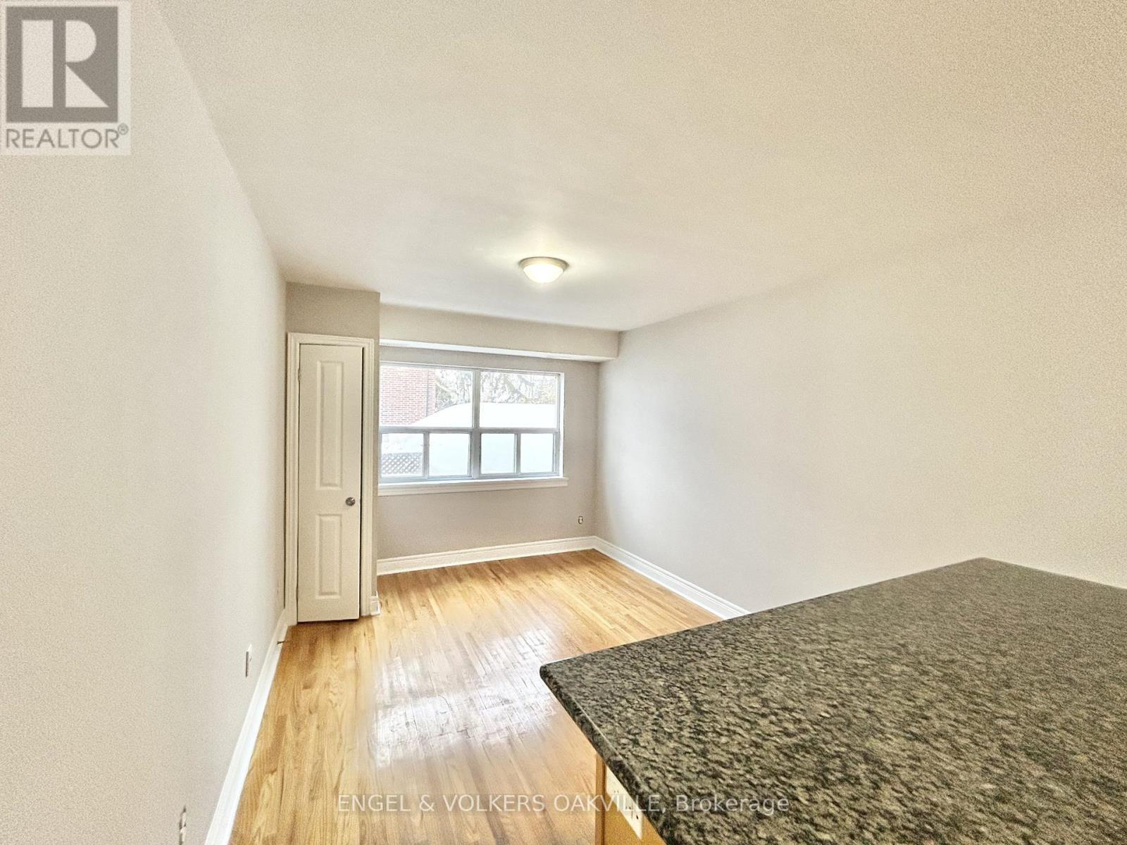 206 - 15 Thirty Third Street, Toronto, Ontario  M8W 3G7 - Photo 2 - W12776156