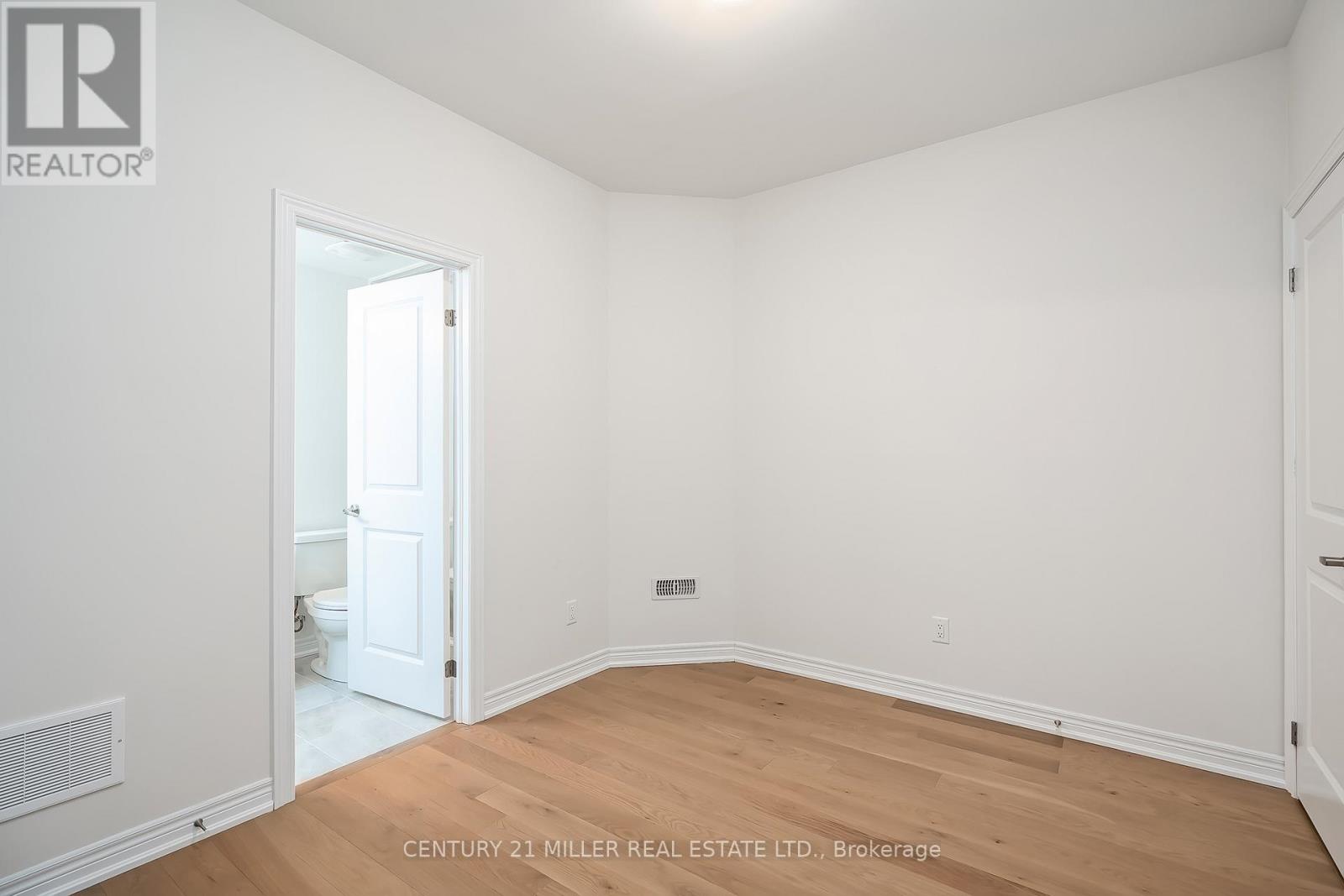 Unit 2 - 3193 Sixth Line, Oakville, Ontario  L6H 0V8 - Photo 11 - W12776174