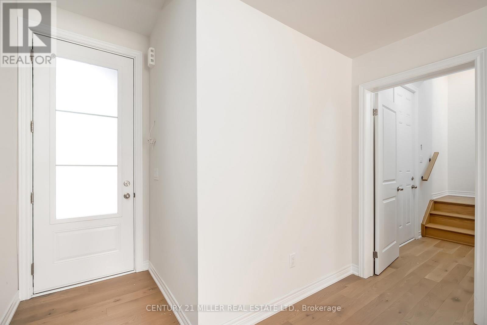 Unit 2 - 3193 Sixth Line, Oakville, Ontario  L6H 0V8 - Photo 3 - W12776174