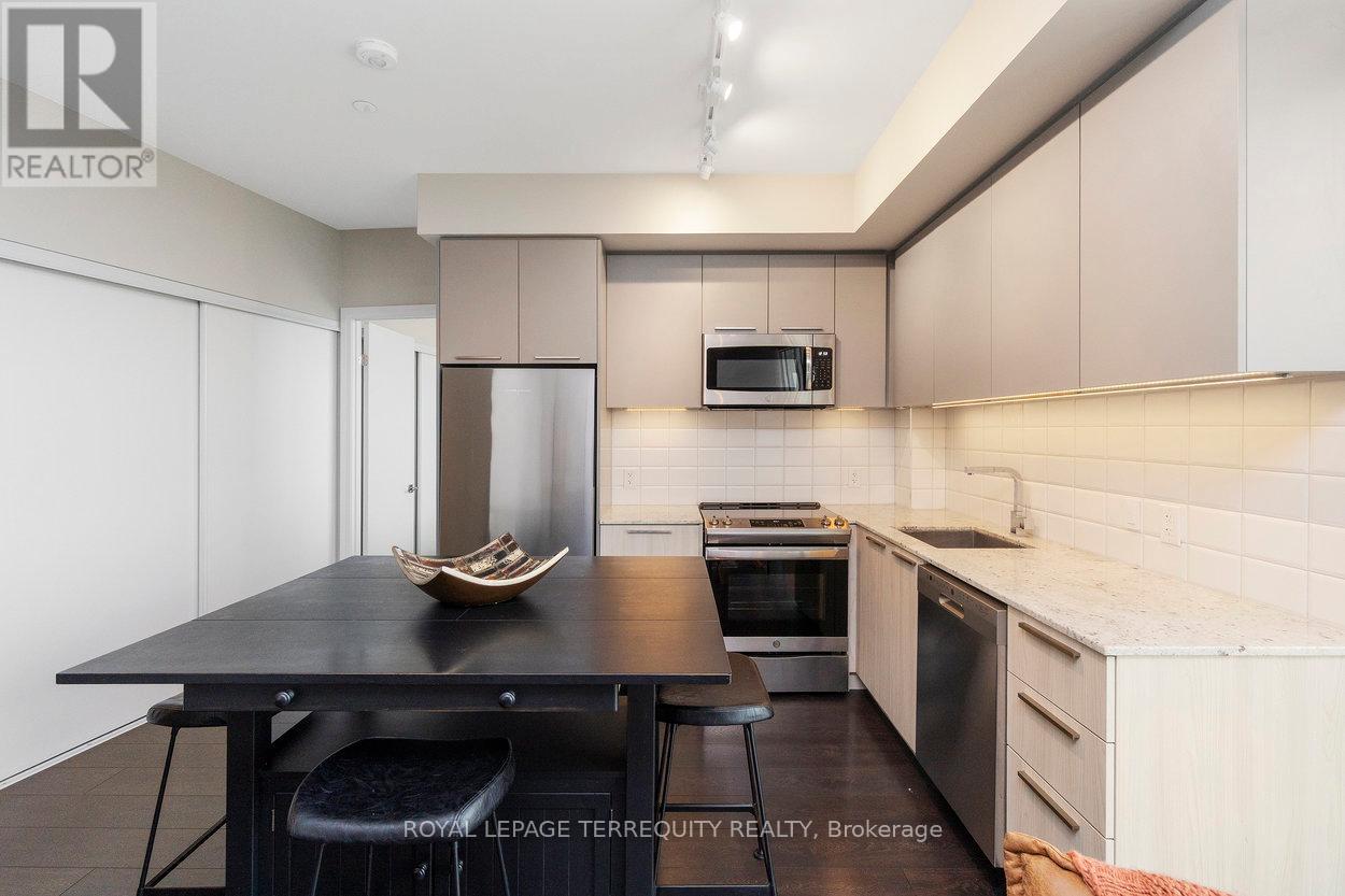 1901 - 20 Brin Drive, Toronto, Ontario  M8X 0B2 - Photo 7 - W12776208