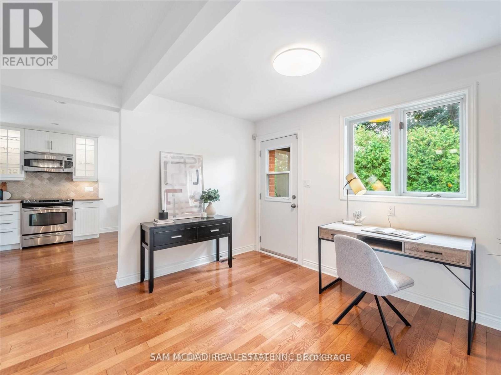 2212 Florian (Upper) Road, Mississauga, Ontario  L5A 2M4 - Photo 12 - W12776272