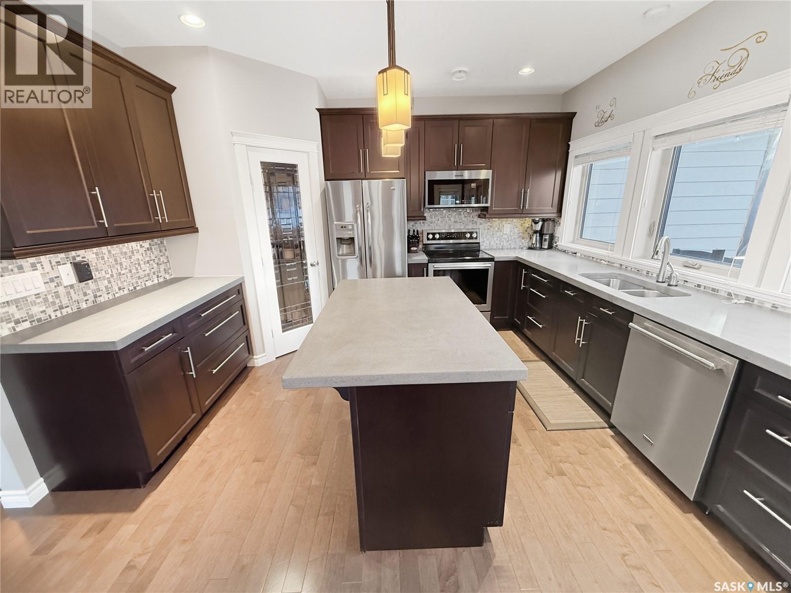 860 Colonel Otter Drive, Swift Current, Saskatchewan  S9H 4W9 - Photo 11 - SK028168