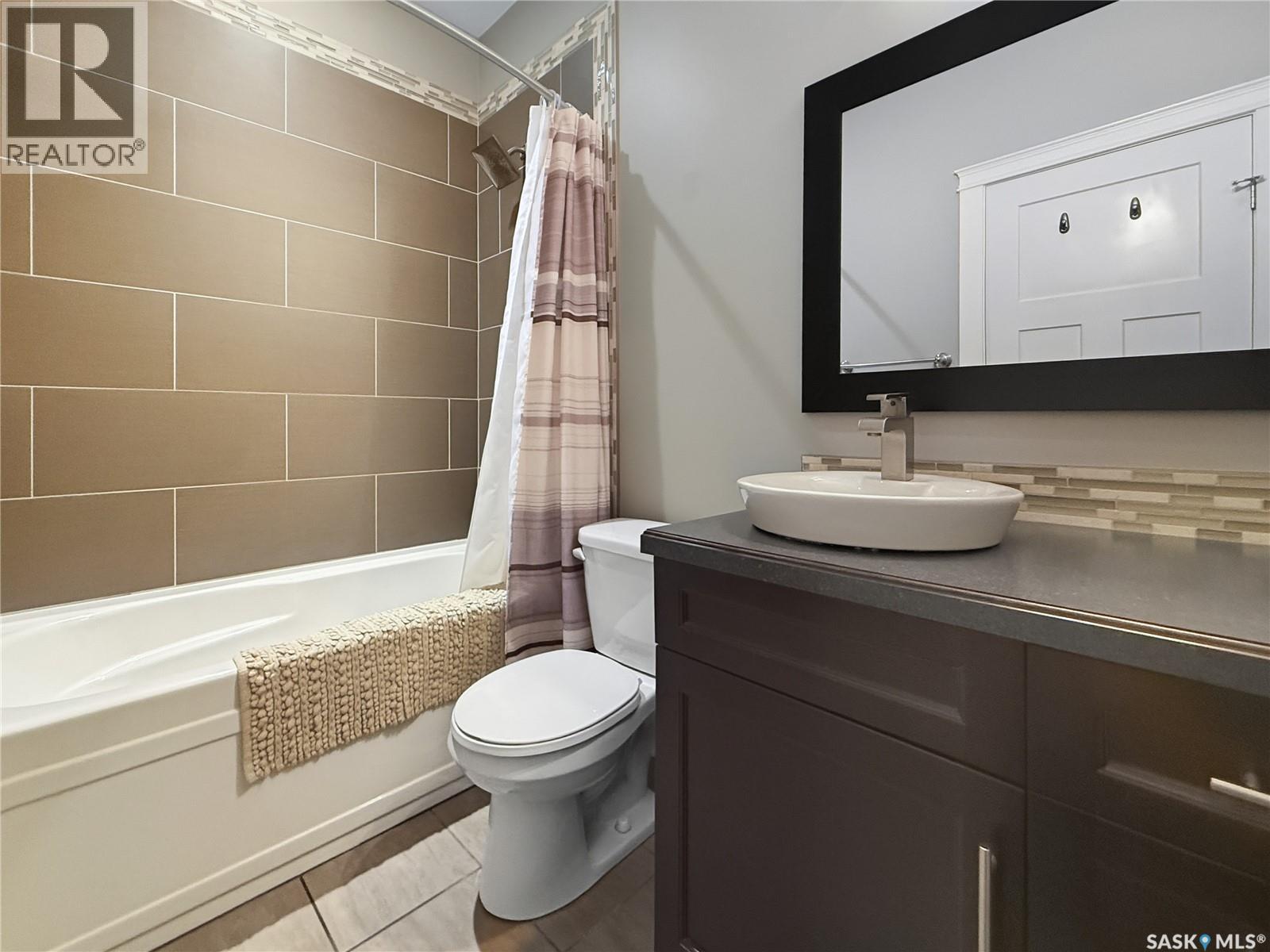 860 Colonel Otter Drive, Swift Current, Saskatchewan  S9H 4W9 - Photo 25 - SK028168