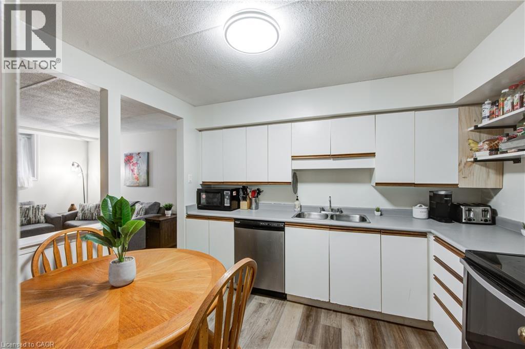 50 Campbell Court Unit# 304, Stratford, Ontario  N5A 7T6 - Photo 10 - 40803990