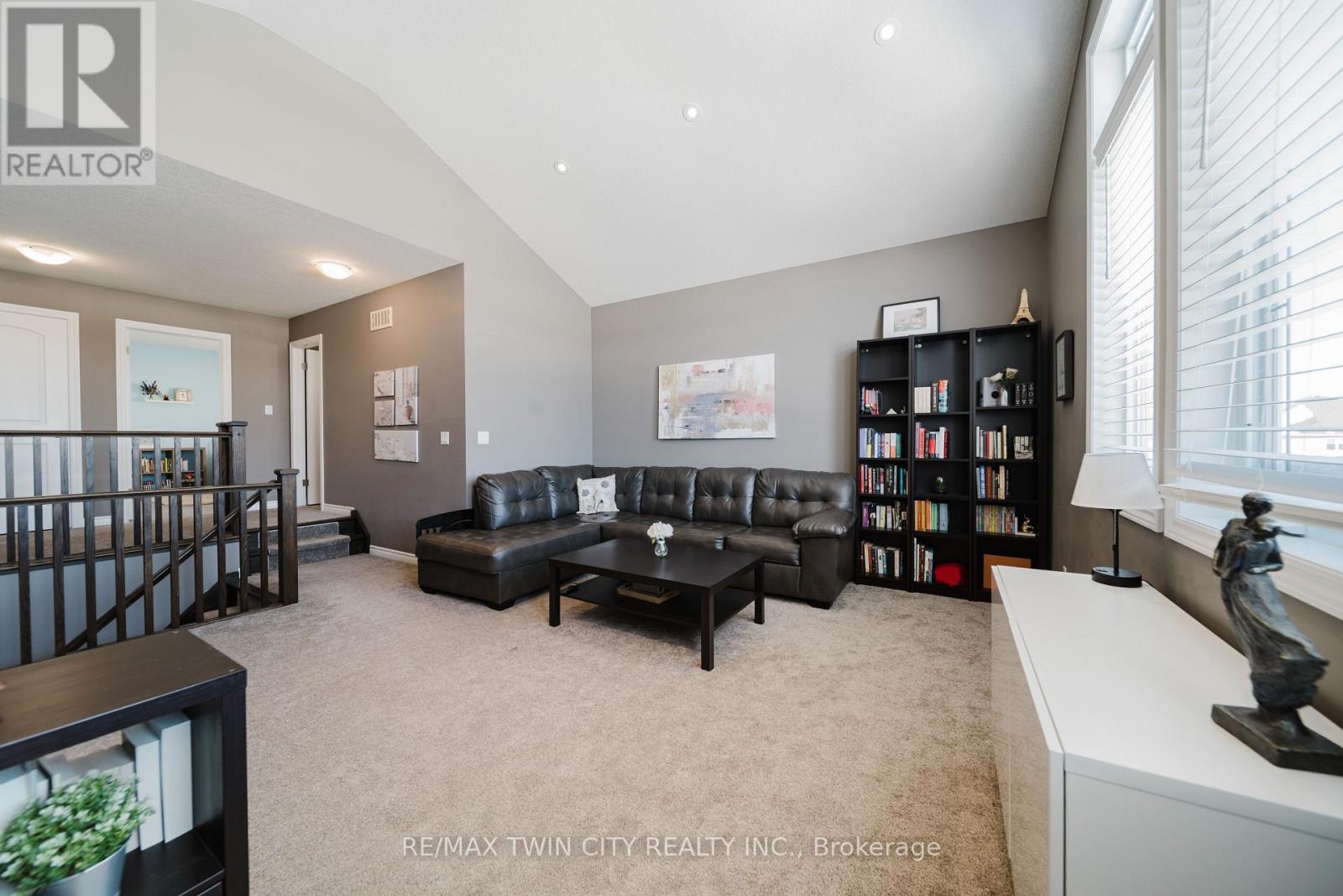 209 Ladyslipper Drive, Waterloo, Ontario  N2V 0C3 - Photo 26 - X12776028