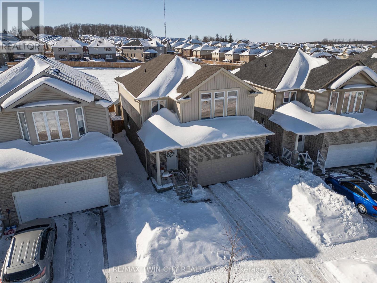 209 Ladyslipper Drive, Waterloo, Ontario  N2V 0C3 - Photo 46 - X12776028