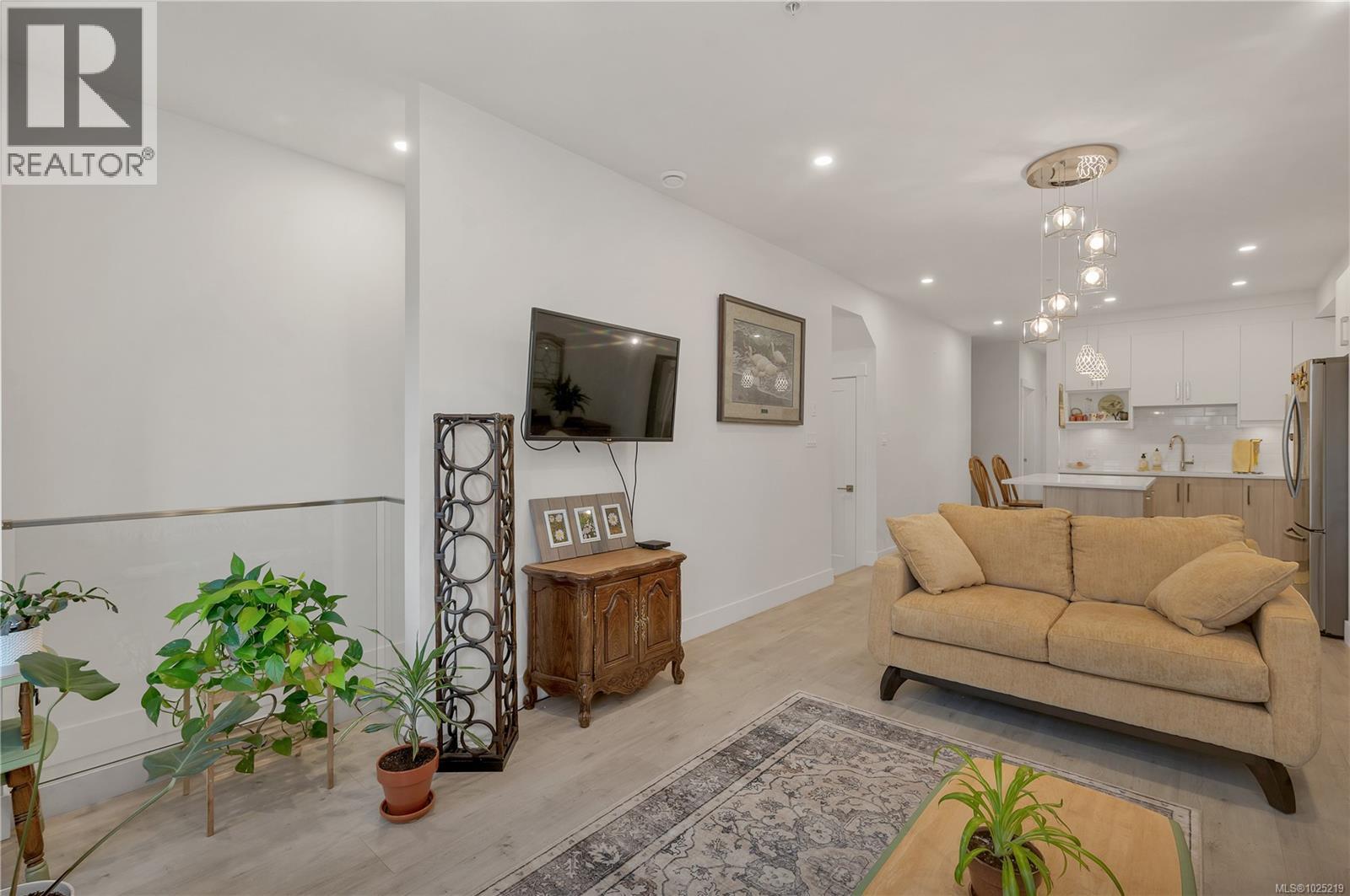 10 701 Sitka St, Campbell River, British Columbia  V9H 0E5 - Photo 5 - 1025219