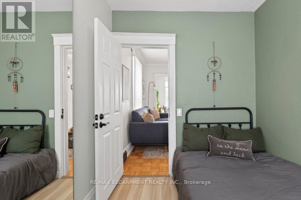 19 Huxley Avenue N, Hamilton, Ontario  L8H 4P1 - Photo 20 - X12776096