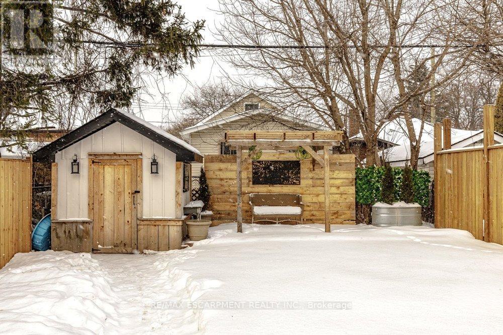 19 Huxley Avenue N, Hamilton, Ontario  L8H 4P1 - Photo 30 - X12776096