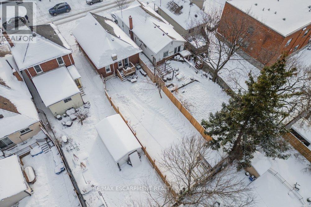 19 Huxley Avenue N, Hamilton, Ontario  L8H 4P1 - Photo 37 - X12776096