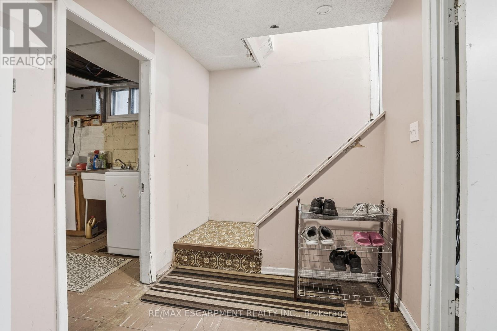 363 East 14th Street, Hamilton, Ontario  L9A 4C3 - Photo 22 - X12776098