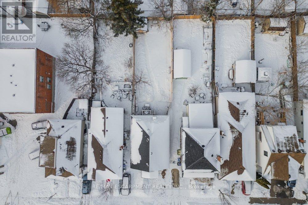 19 Huxley Avenue N, Hamilton, Ontario  L8H 4P1 - Photo 36 - X12776146