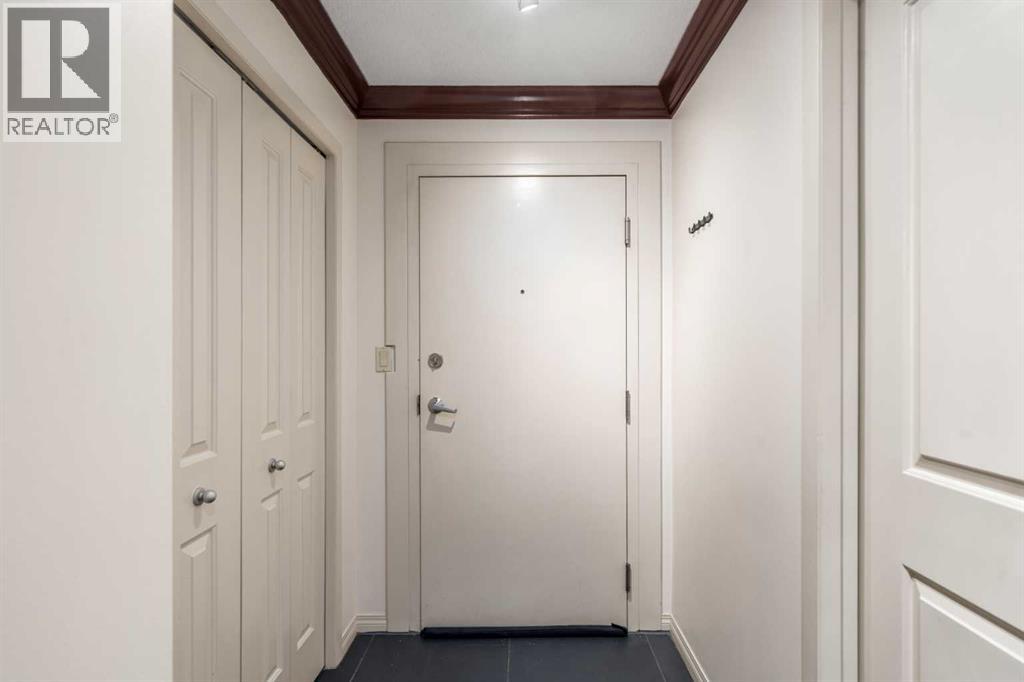 301, 736 57 Avenue Sw, Calgary, Alberta  T2V 5L1 - Photo 2 - A2283182