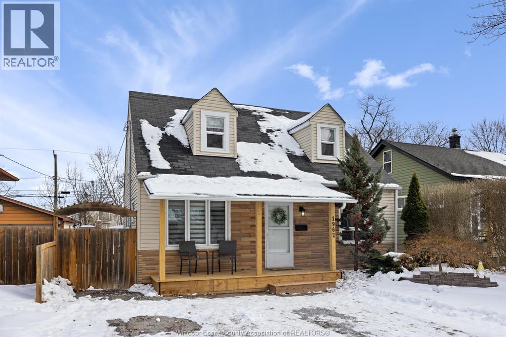 1962 Buckingham, Windsor, Ontario  N8T 2B1 - Photo 1 - 26002974