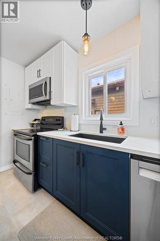 1962 Buckingham, Windsor, Ontario  N8T 2B1 - Photo 11 - 26002974