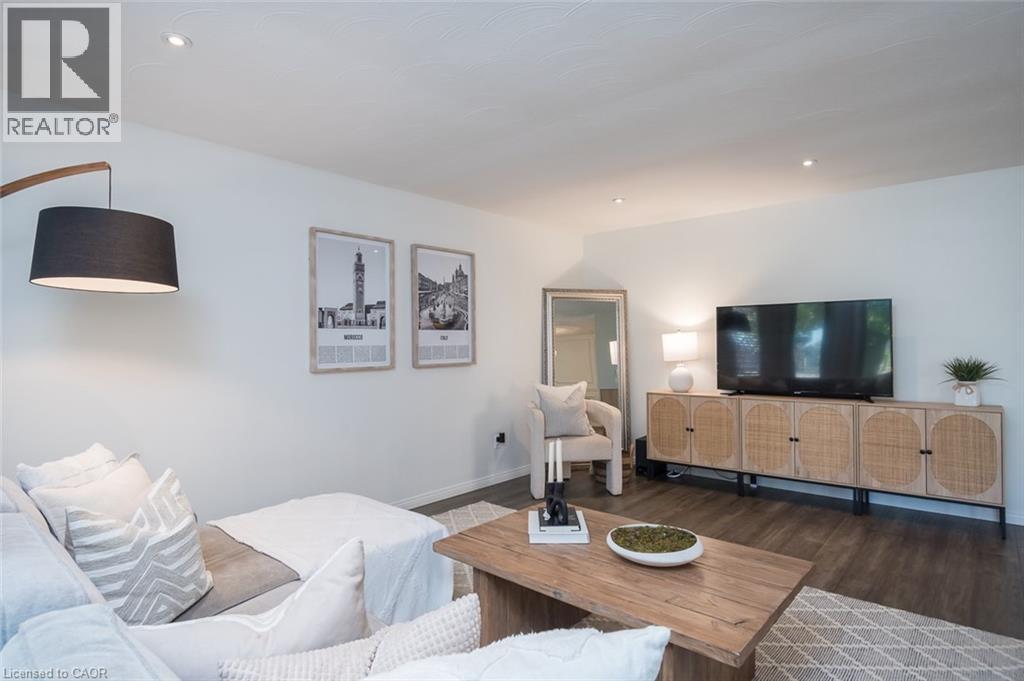 45 Amberwood Street, Stoney Creek, Ontario  L8J 1J1 - Photo 5 - 40804262