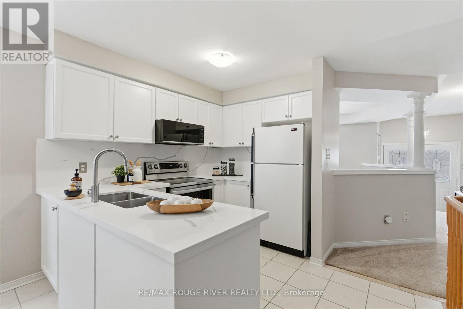 1016 Mcquay Boulevard, Whitby, Ontario  L1P 1R7 - Photo 7 - E12776296