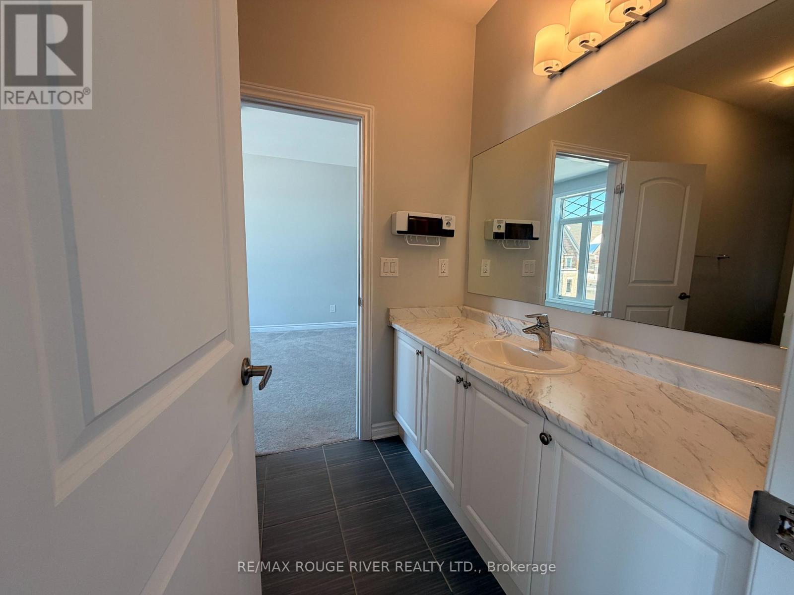 59 Bremner Street, Whitby, Ontario  L1R 0P8 - Photo 17 - E12776320