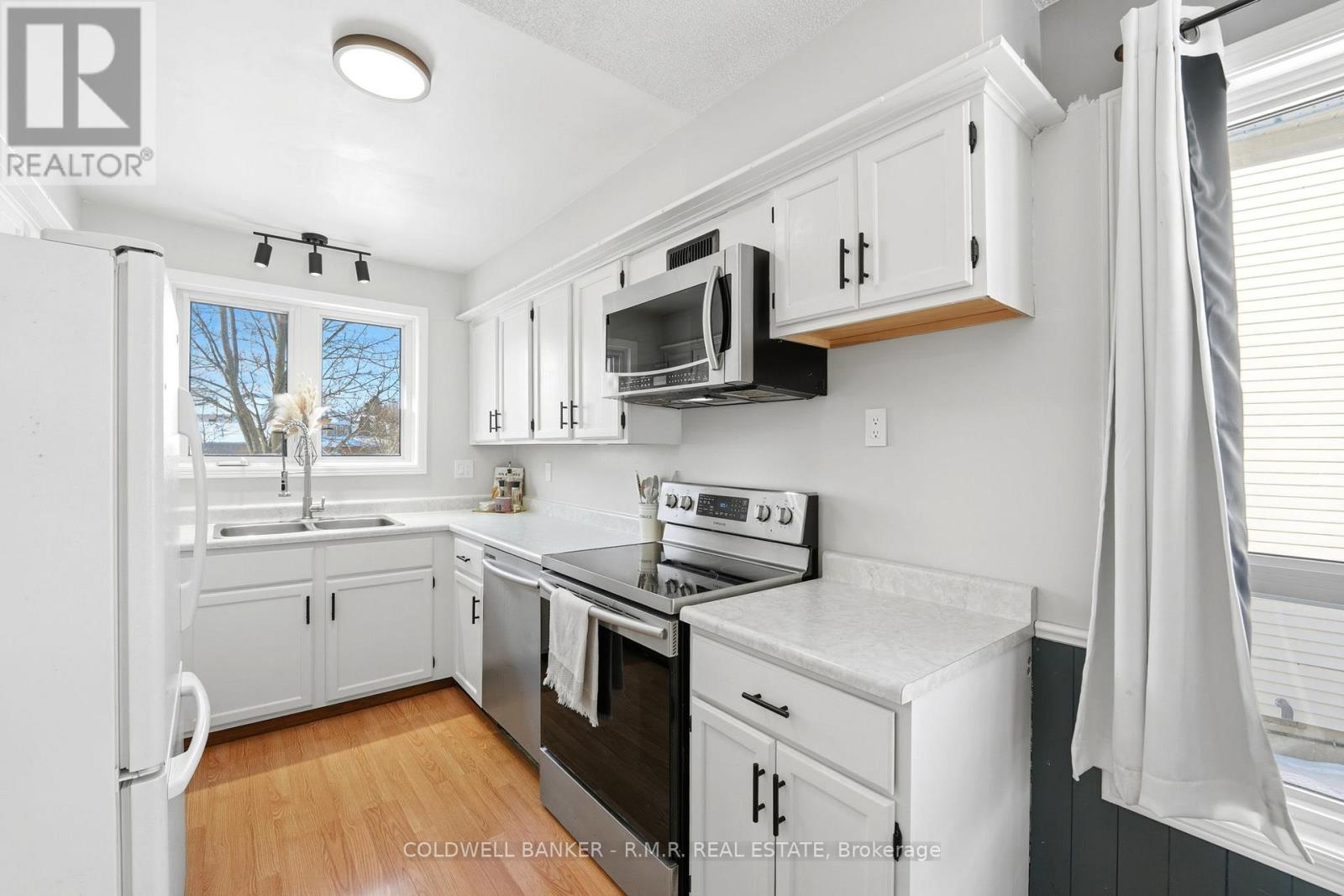 135 Sutherland Crescent, Cobourg, Ontario  K9A 5L6 - Photo 11 - X12776286