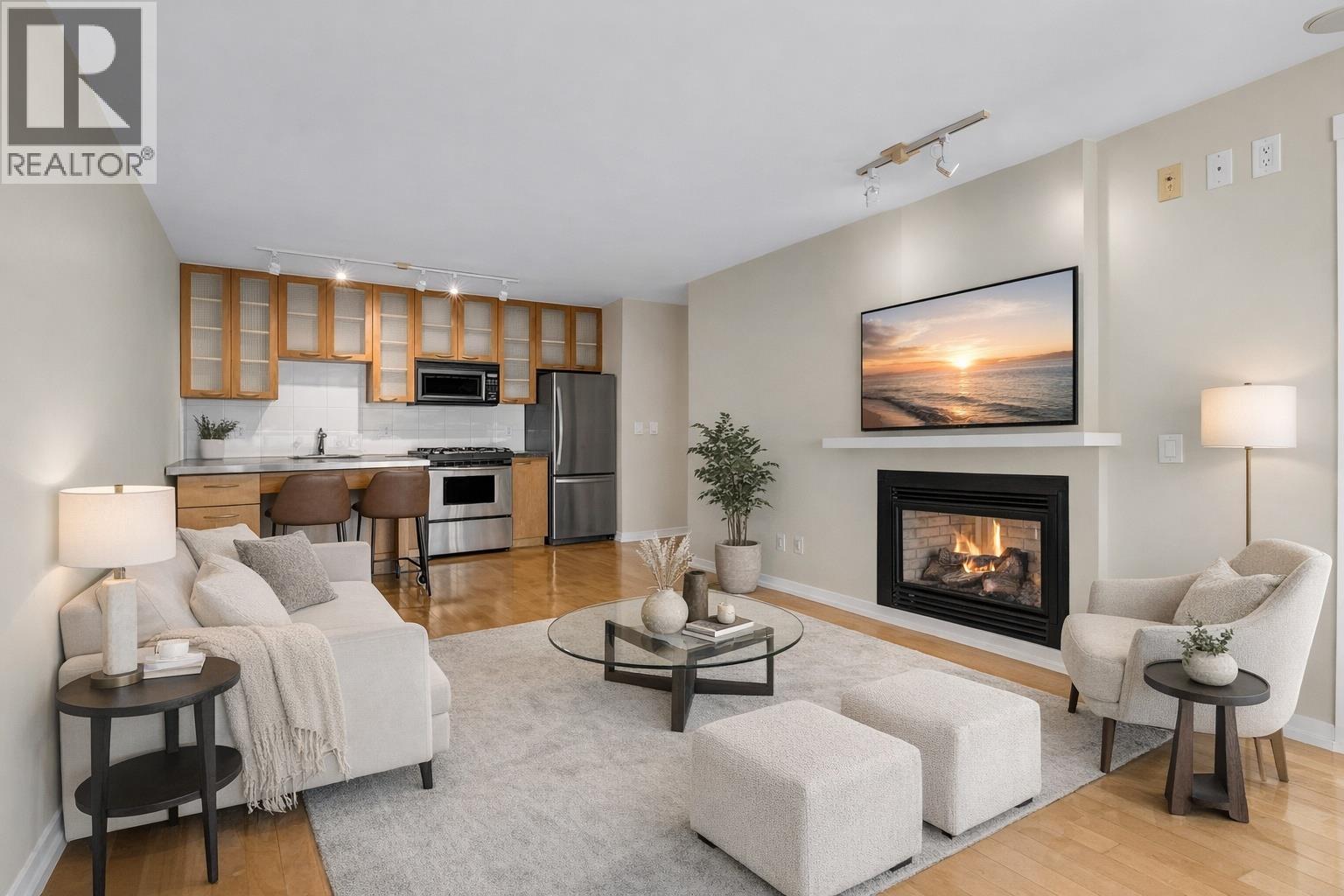 2208 969 RICHARDS STREET, Vancouver, British Columbia