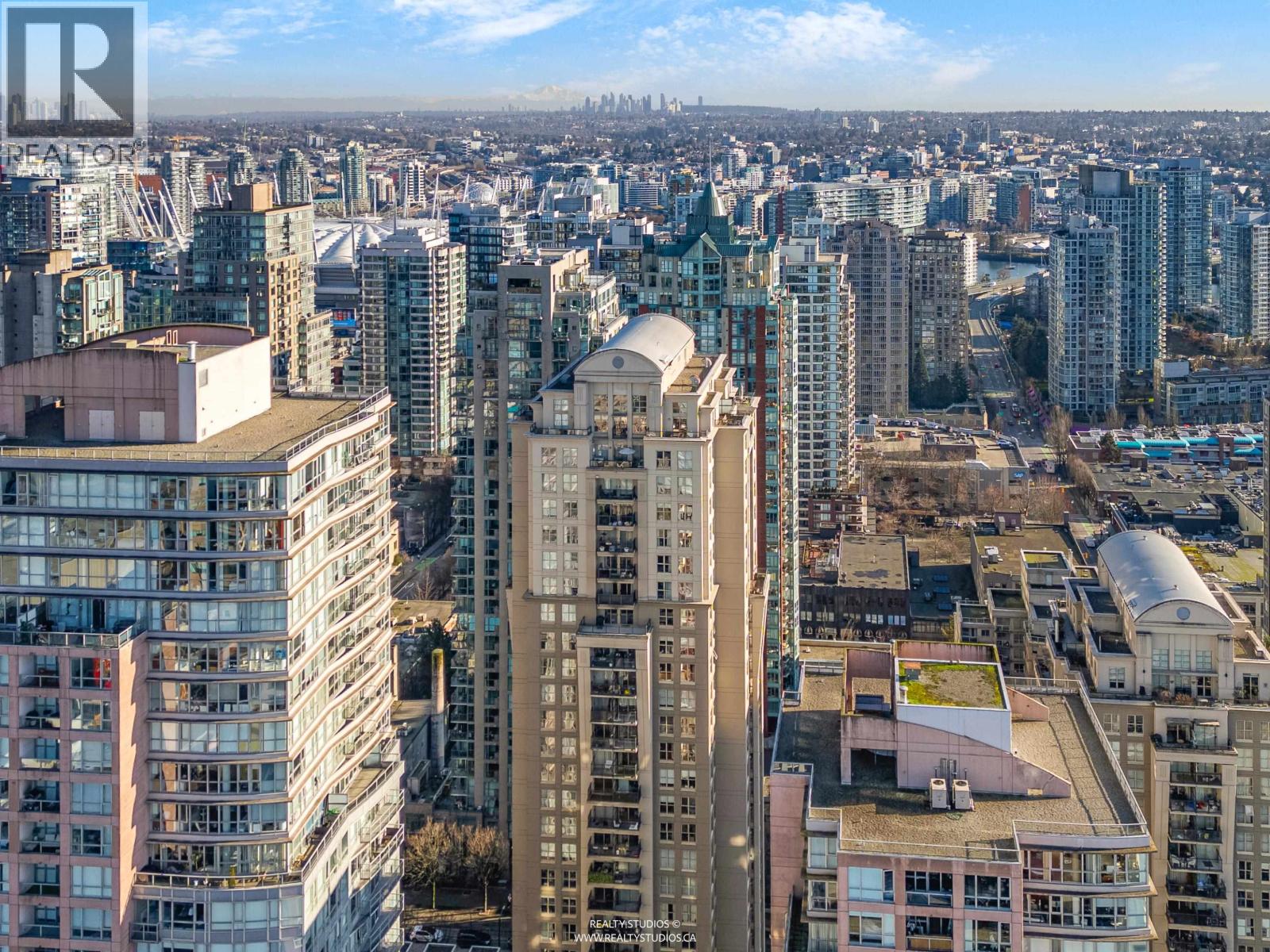 Listing Picture 32 of 39 : 2208 969 RICHARDS STREET, Vancouver / 溫哥華 - 魯藝地產 Yvonne Lu Group - MLS Medallion Club Member