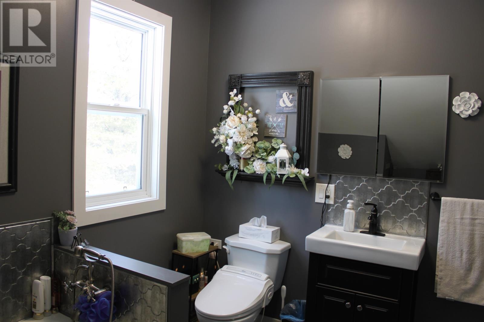 5082 Hwy 11/17, Kakabeka Falls, Ontario  P0T 1W0 - Photo 24 - TB2600203